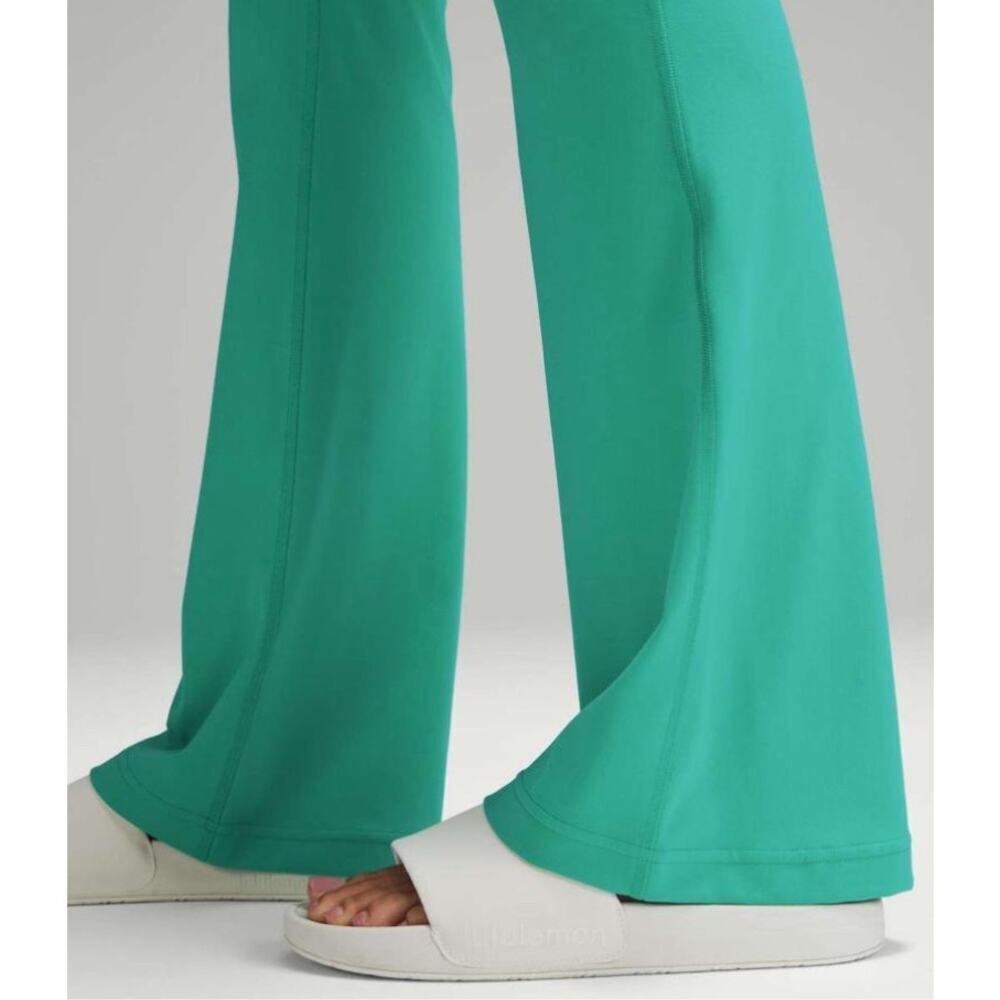 Lululemon Groove Super-High-Rise Flared Pants in Light Green‎ - Nulu Soft - 12 - Picture 2 of 11